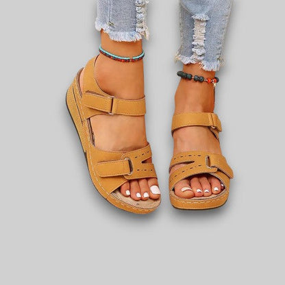 Calina | Orthopedic Sandals