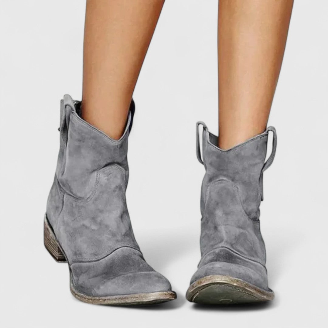 Caroline | Vintage Ankle Boots with Style