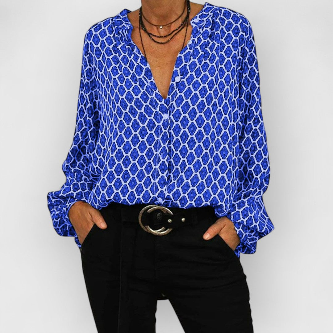 Valerie | Effortless Chic in a Shirt Dress